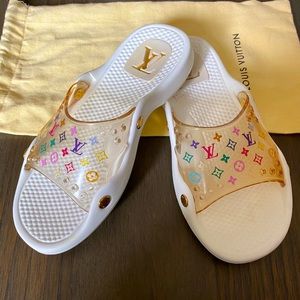 louis vuitton girl slides